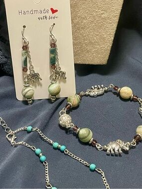 Handmade Phoenix Stone & Jasper Elephant Earrings and Bracelet Set